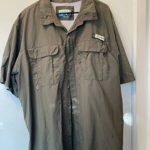 Olive color, relaxed fit with mesh